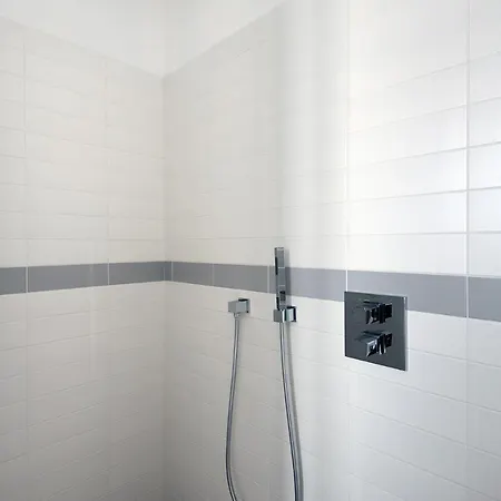 Дом отдыха Le Clos Neraud Old *