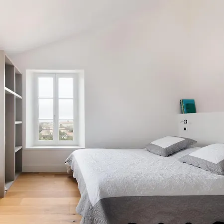 Le Clos Neraud Old Дом отдыха Сен-Мартен-де-Ре
